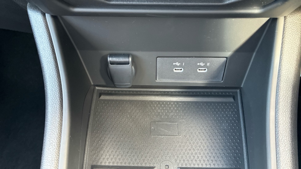 Renault Symbioz 1.3 TCe 140 Techno Esprit Alpine 5dr Petrol Estate - Image 29