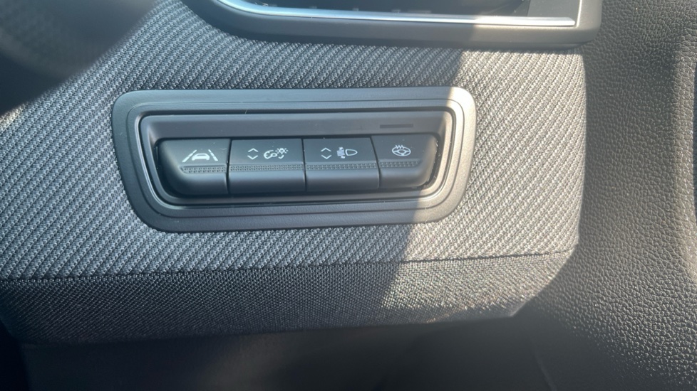 Renault Clio 1.0 TCe 90 Esprit Alpine 5dr Petrol Hatchback - Image 29