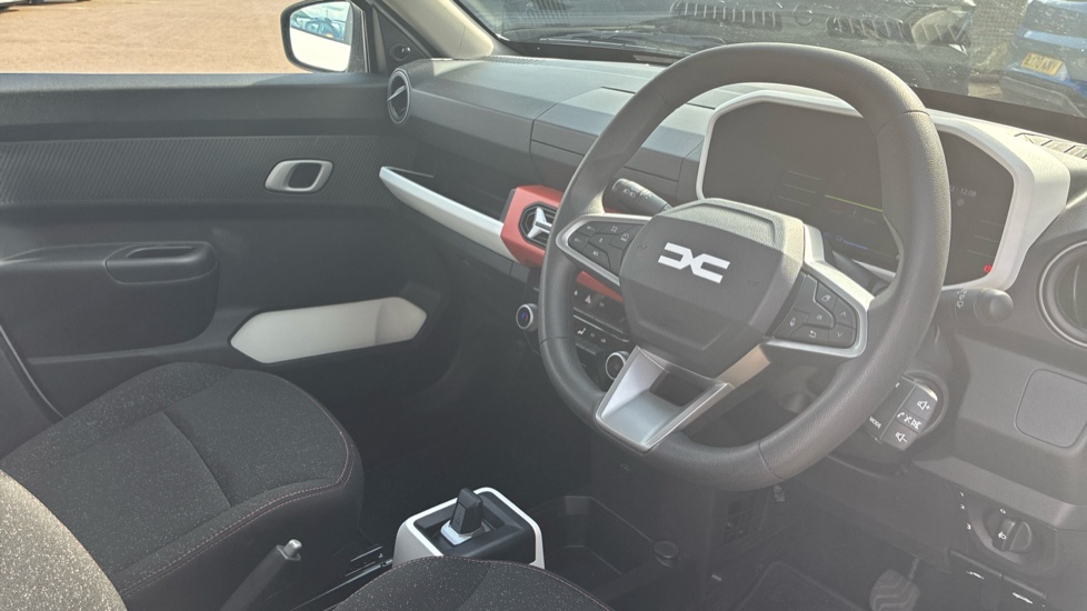 Dacia Spring 27kWh Expression 65 48kW 5dr Auto Electric Hatchback - Image 11