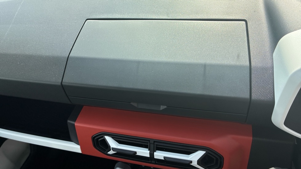 Dacia Spring 27kWh Expression 65 48kW 5dr Auto Electric Hatchback - Image 12