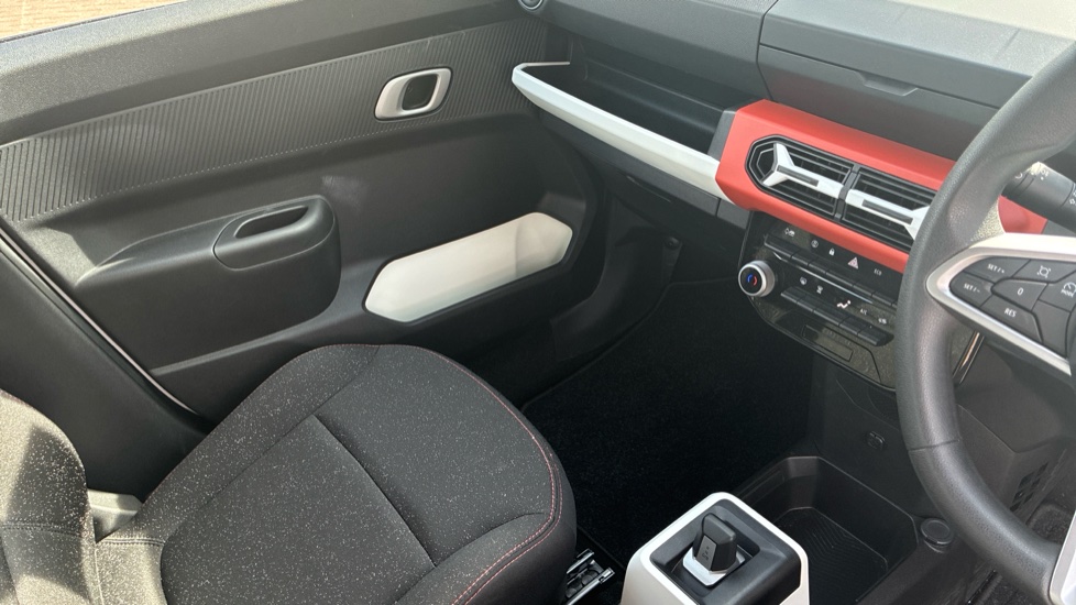 Dacia Spring 27kWh Expression 65 48kW 5dr Auto Electric Hatchback - Image 14