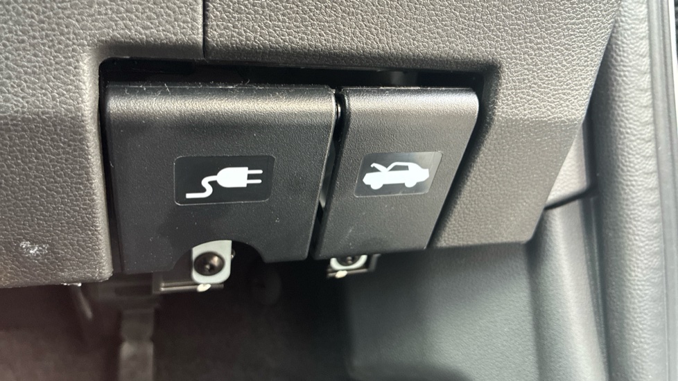 Dacia Spring 27kWh Expression 65 48kW 5dr Auto Electric Hatchback - Image 39