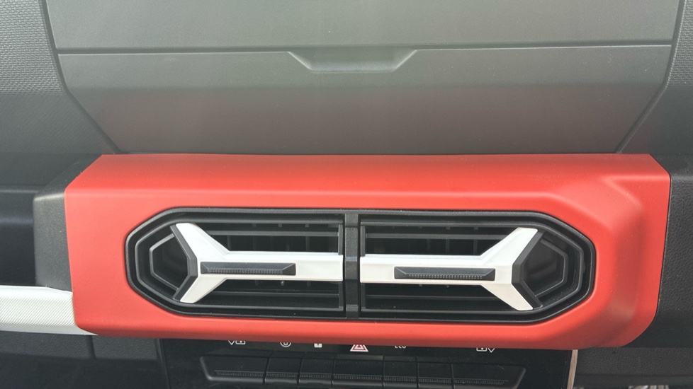 Dacia Spring 27kWh Expression 65 48kW 5dr Auto Electric Hatchback - Image 42