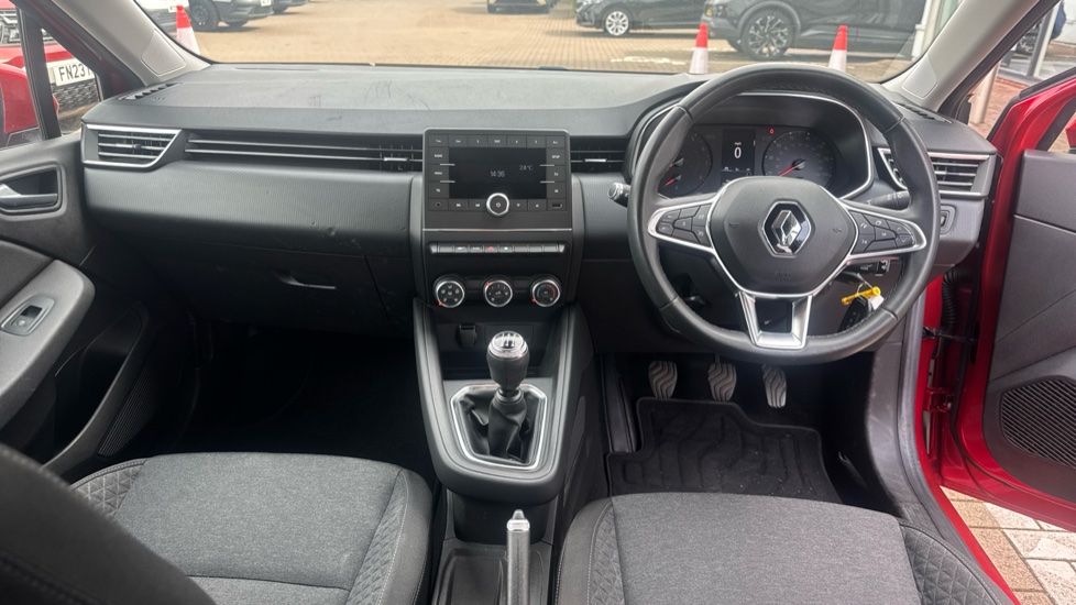 Renault Clio 1.0 TCe 100 Play 5dr Petrol Hatchback - Image 10