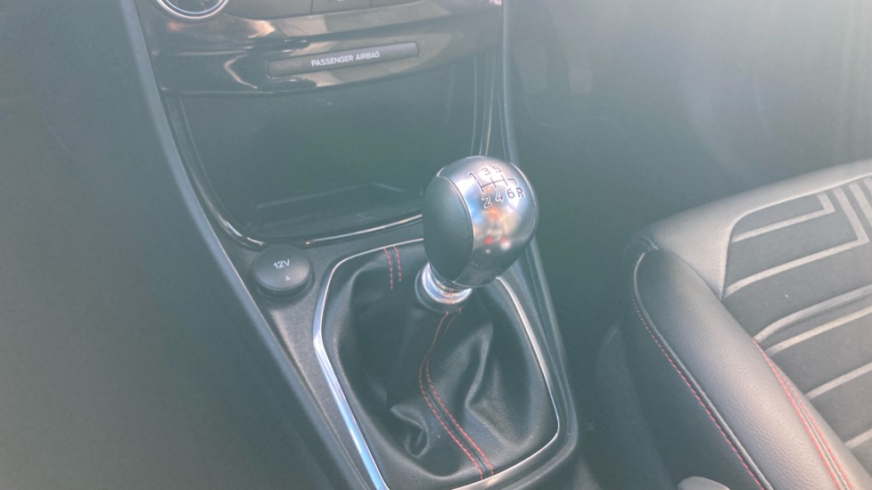 Ford Puma 1.0 EcoBoost Hybrid mHEV 155 ST-Line X 5dr Petrol Hatchback - Image 13