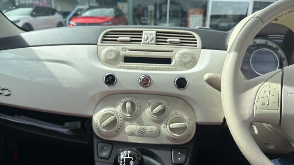 Fiat 500 1.2 Lounge 3dr [Start Stop] Petrol Hatchback - Image 12
