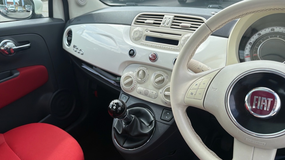 Fiat 500 1.2 Lounge 3dr [Start Stop] Petrol Hatchback - Image 14