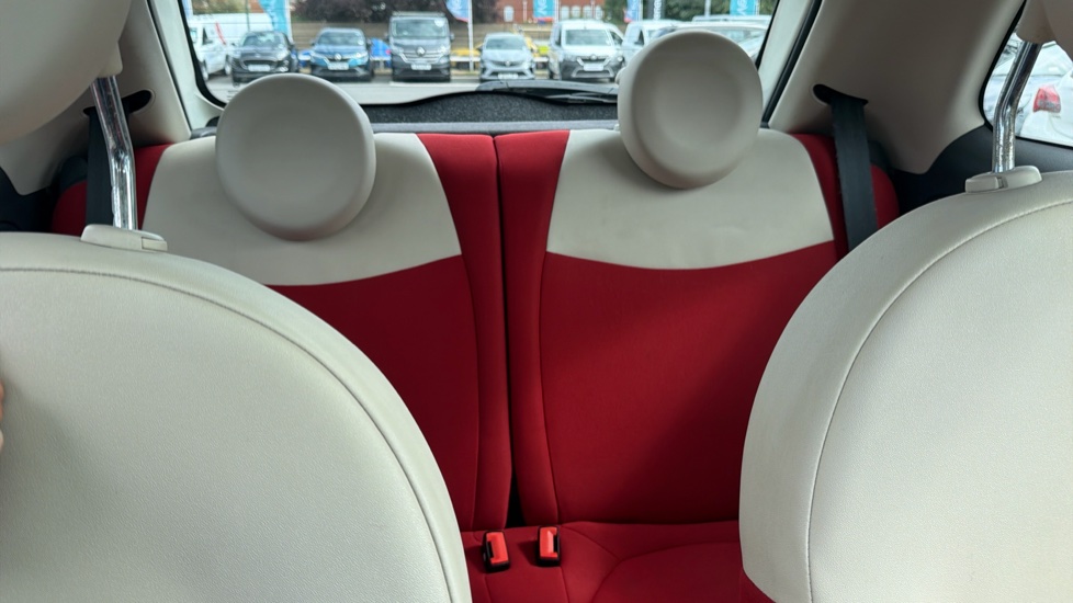 Fiat 500 1.2 Lounge 3dr [Start Stop] Petrol Hatchback - Image 15