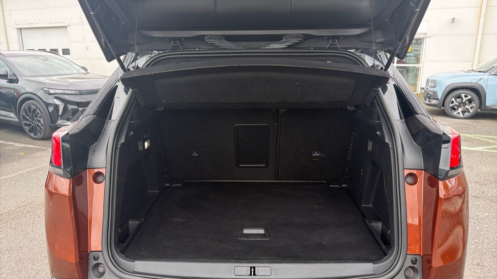 Peugeot 3008 1.2 PureTech GT Line 5dr Petrol Estate - Image 4