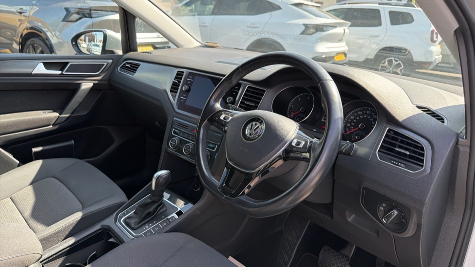 Volkswagen Golf SV 2.0 TDI 150 Match 5dr DSG Diesel Hatchback - Image 11