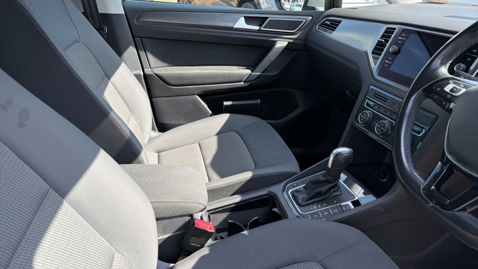 Volkswagen Golf SV 2.0 TDI 150 Match 5dr DSG Diesel Hatchback - Image 14