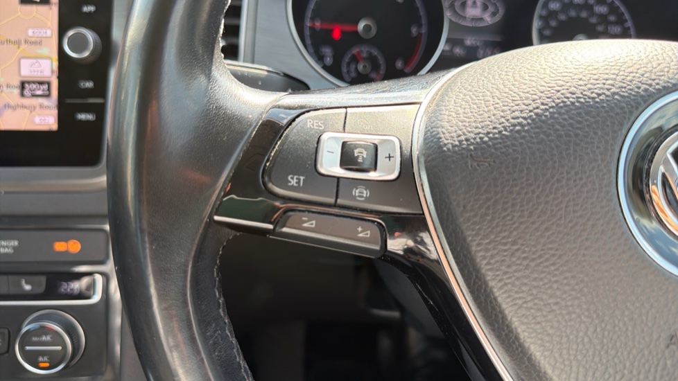 Volkswagen Golf SV 2.0 TDI 150 Match 5dr DSG Diesel Hatchback - Image 25