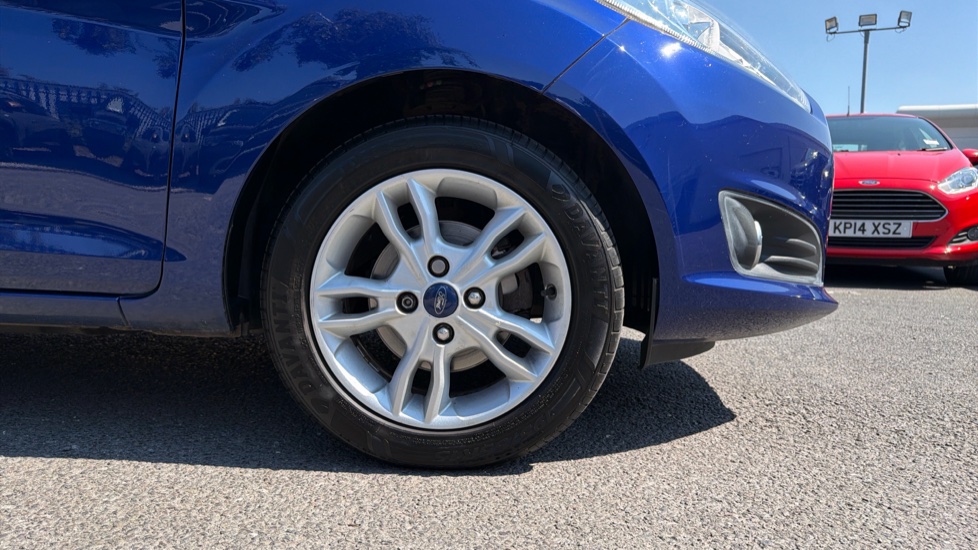 Ford Fiesta 1.0 EcoBoost Zetec 3dr Powershift Petrol Hatchback - Image 7