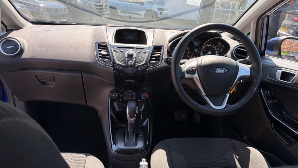 Ford Fiesta 1.0 EcoBoost Zetec 3dr Powershift Petrol Hatchback - Image 10