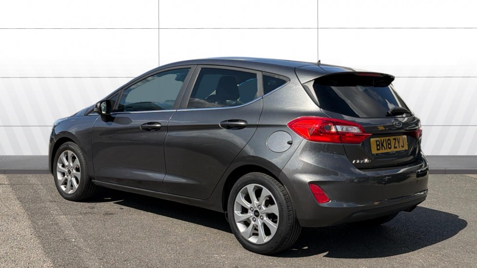 Ford Fiesta 1.0 EcoBoost Zetec 5dr Petrol Hatchback - Image 2