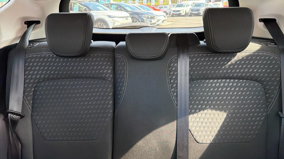 Ford Fiesta 1.0 EcoBoost Zetec 5dr Petrol Hatchback - Image 15
