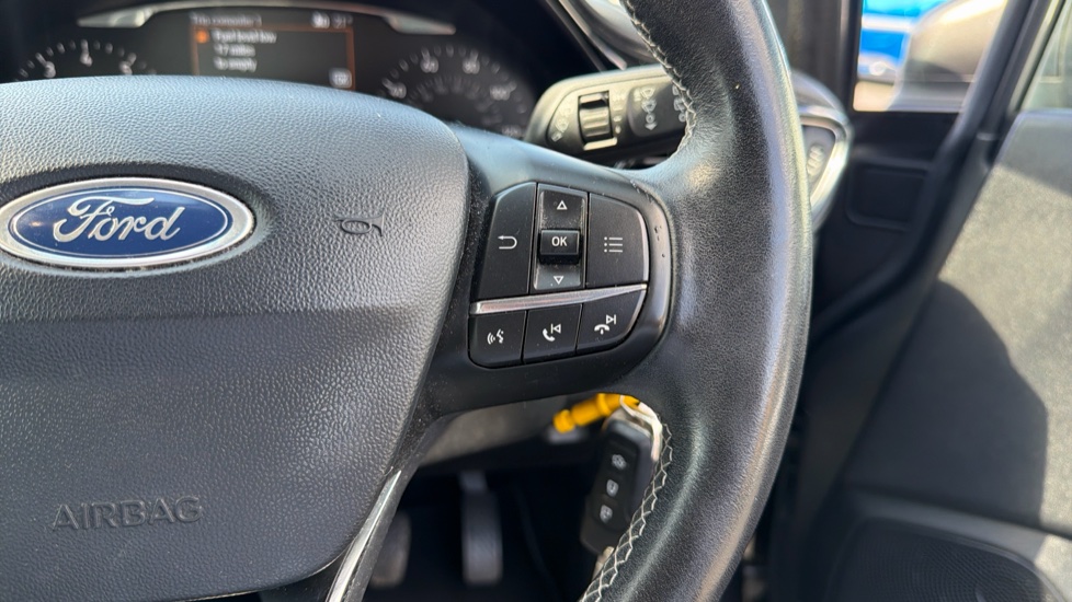 Ford Fiesta 1.0 EcoBoost Zetec 5dr Petrol Hatchback - Image 22