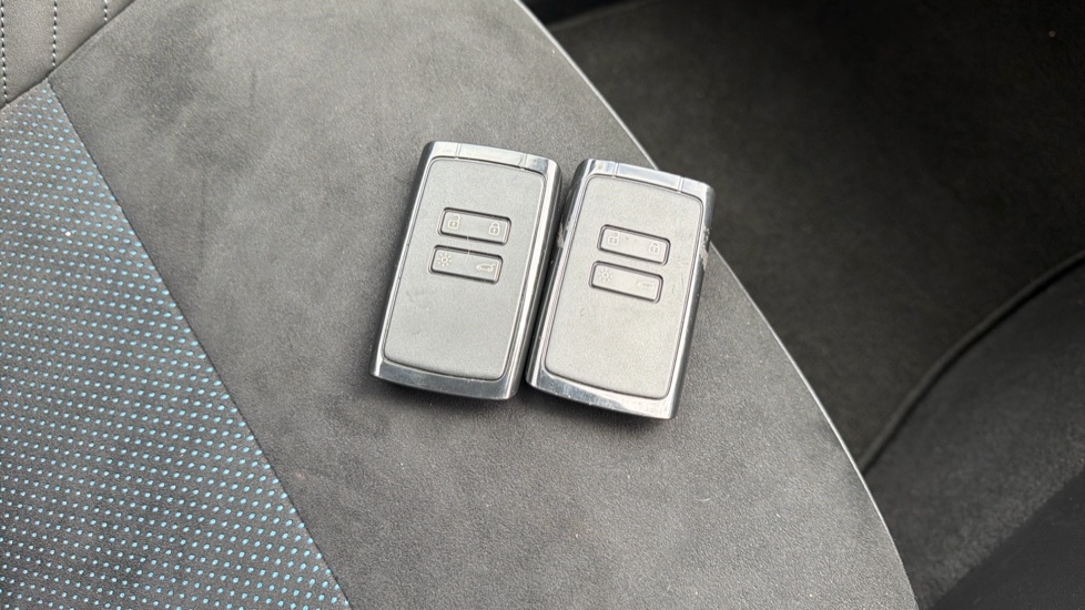 Renault Rafale E-Tech FHEV Techno Esprit Alpine 5dr Auto 4C Hybrid Estate - Image 20