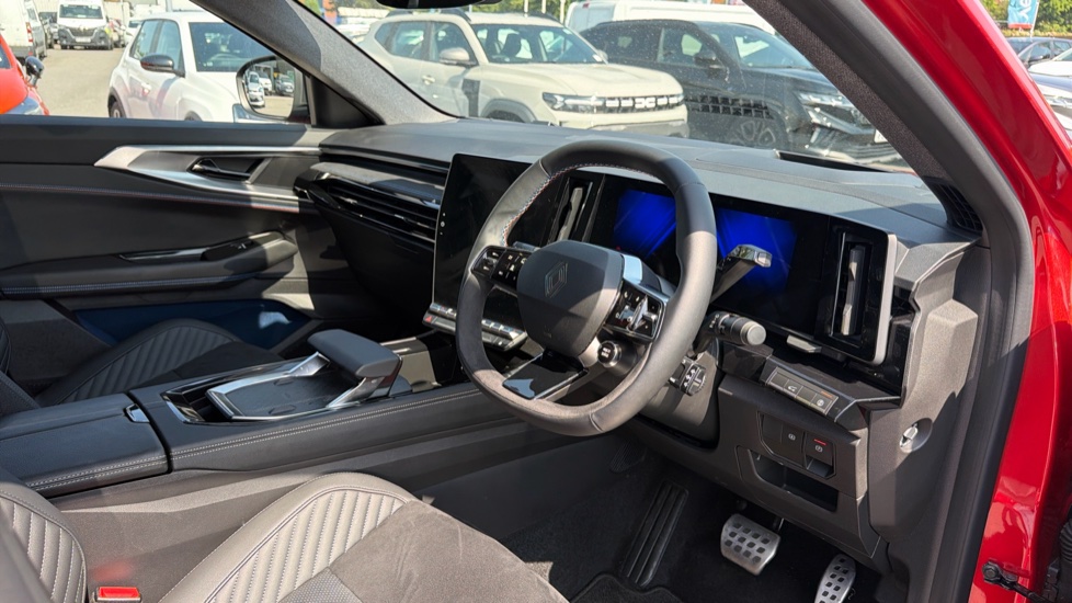 Renault Rafale E-Tech FHEV Techno Esprit Alpine 5dr Auto 4C Hybrid Estate - Image 11