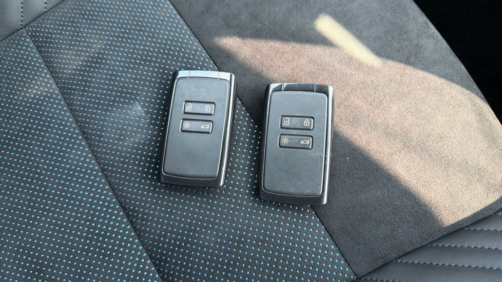 Renault Rafale E-Tech FHEV Techno Esprit Alpine 5dr Auto 4C Hybrid Estate - Image 20