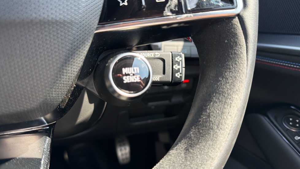 Renault Rafale E-Tech FHEV Techno Esprit Alpine 5dr Auto 4C Hybrid Estate - Image 24