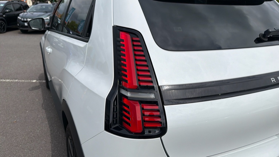 Renault 5 90kW Techno Urban Range 40kWh 5dr Auto Electric Hatchback - Image 22