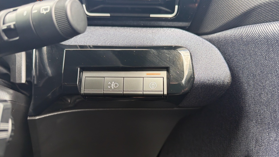 Renault 5 90kW Techno Urban Range 40kWh 5dr Auto Electric Hatchback - Image 25