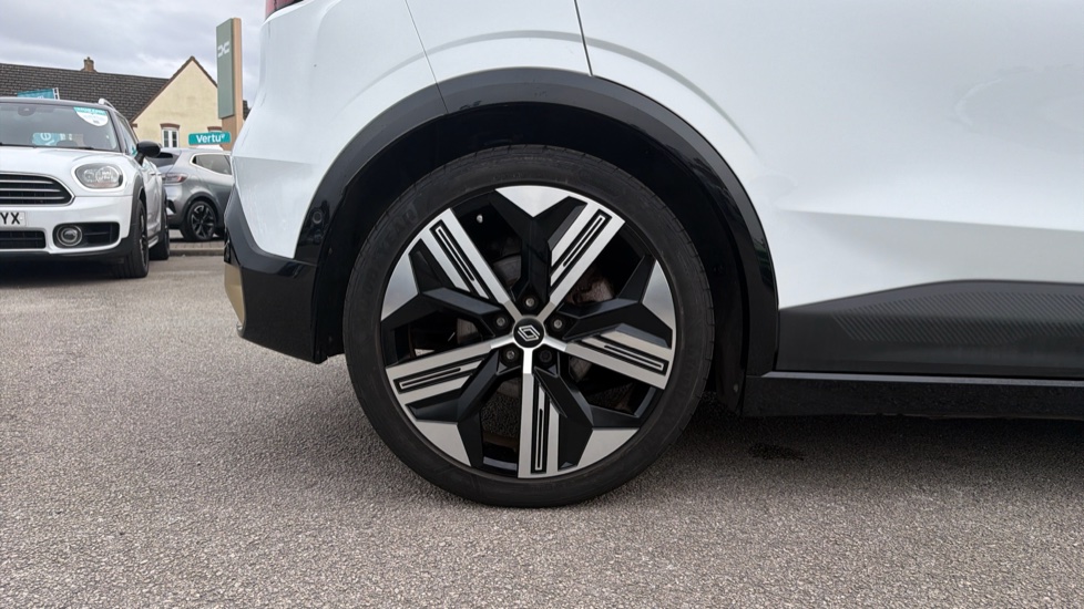 Renault Megane E-Tech EV60 160kW Iconic 60kWh Optimum Charge 5dr Auto Electric Hatchback - Image 7