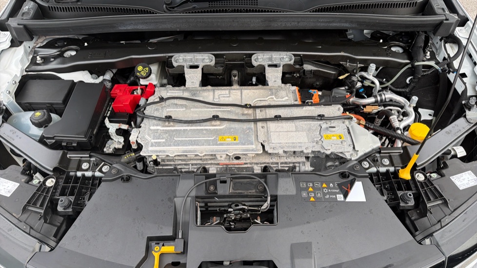 Renault Megane E-Tech EV60 160kW Iconic 60kWh Optimum Charge 5dr Auto Electric Hatchback - Image 8