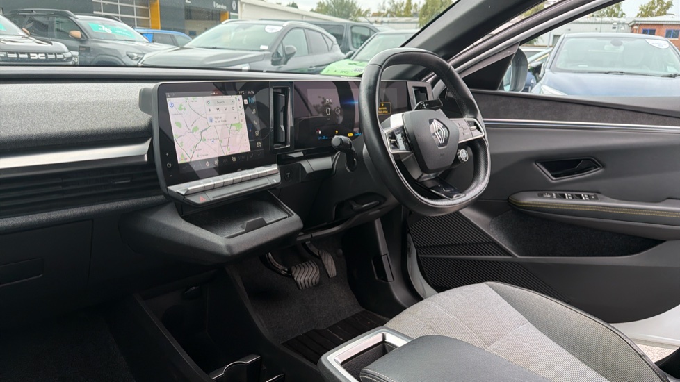 Renault Megane E-Tech EV60 160kW Iconic 60kWh Optimum Charge 5dr Auto Electric Hatchback - Image 9