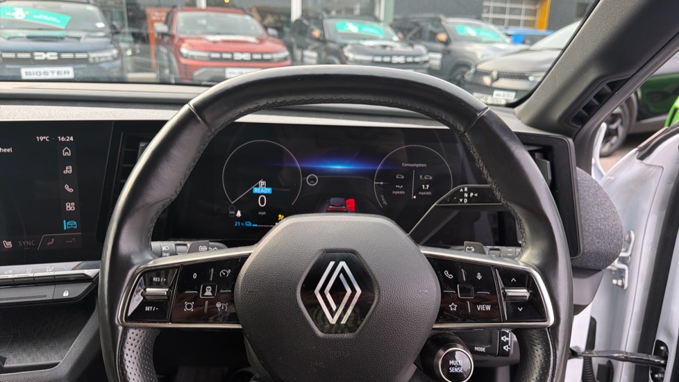 Renault Megane E-Tech EV60 160kW Iconic 60kWh Optimum Charge 5dr Auto Electric Hatchback - Image 18