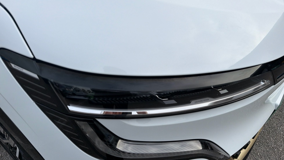 Renault Megane E-Tech EV60 160kW Iconic 60kWh Optimum Charge 5dr Auto Electric Hatchback - Image 33