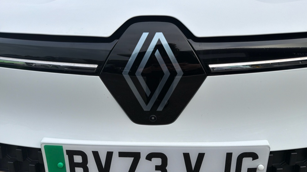 Renault Megane E-Tech EV60 160kW Iconic 60kWh Optimum Charge 5dr Auto Electric Hatchback - Image 35