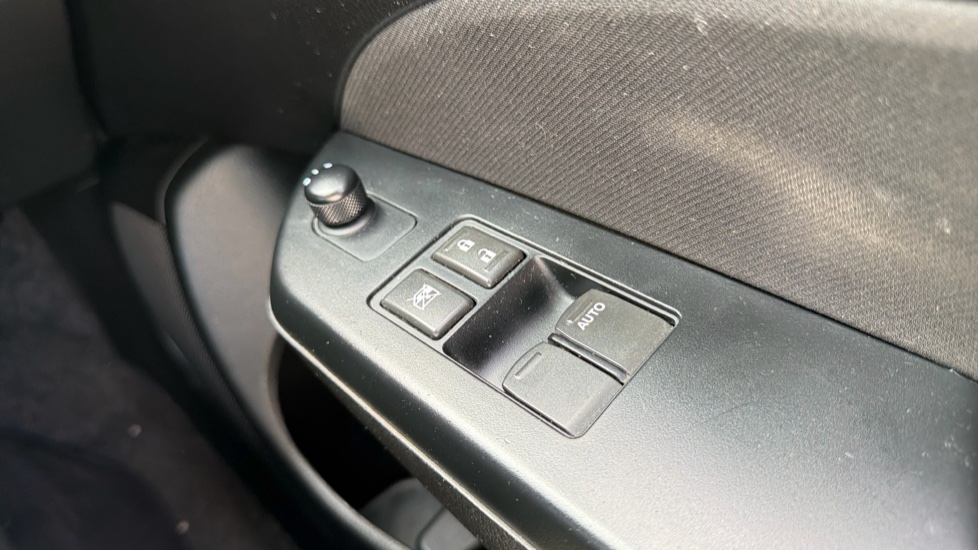 Suzuki Swift 1.2 SZ-L [Nav] 3dr Petrol Hatchback - Image 21