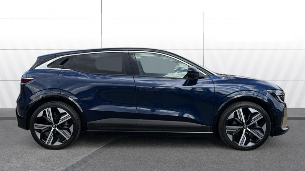 Renault Megane E-Tech EV60 160kW Iconic 60kWh Optimum Charge 5dr Auto Electric Hatchback - Image 5