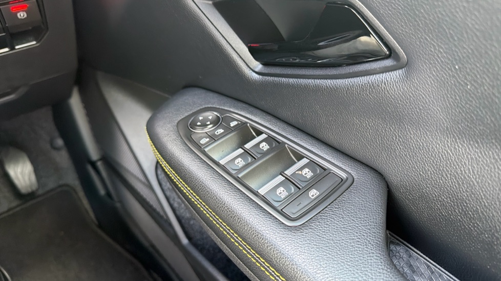 Renault Megane E-Tech EV60 160kW Iconic 60kWh Optimum Charge 5dr Auto Electric Hatchback - Image 21