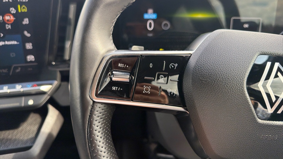 Renault Megane E-Tech EV60 160kW Iconic 60kWh Optimum Charge 5dr Auto Electric Hatchback - Image 25
