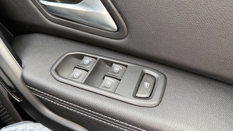 Dacia Duster 1.5 Blue dCi Prestige 5dr Diesel Estate - Image 21