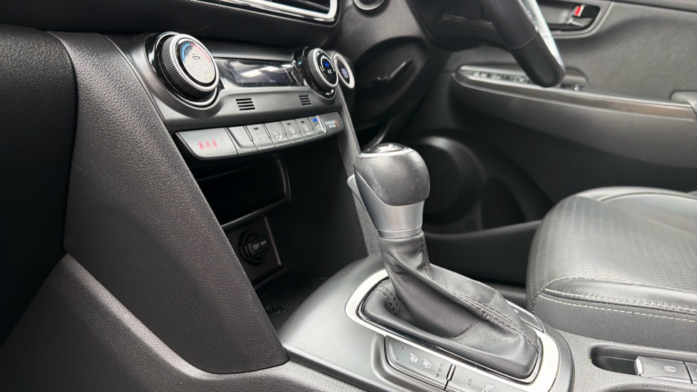Hyundai KONA 1.6 GDi Hybrid Premium SE 5dr DCT Hybrid Hatchback - Image 13