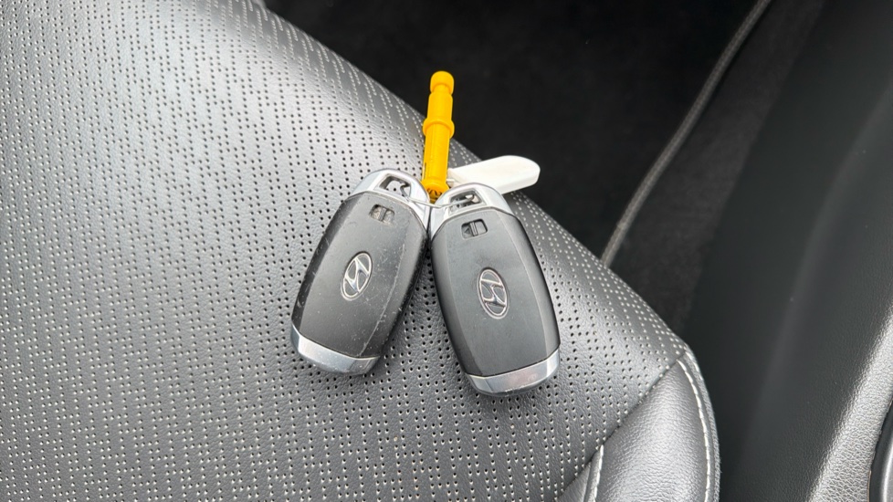 Hyundai KONA 1.6 GDi Hybrid Premium SE 5dr DCT Hybrid Hatchback - Image 20