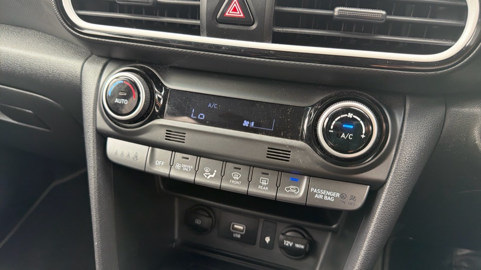 Hyundai KONA 1.6 GDi Hybrid Premium SE 5dr DCT Hybrid Hatchback - Image 27