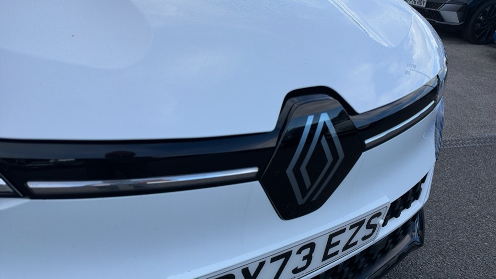 Renault Megane E-Tech EV60 160kW Techno 60kWh Optimum Charge 5dr Auto Electric Hatchback - Image 8