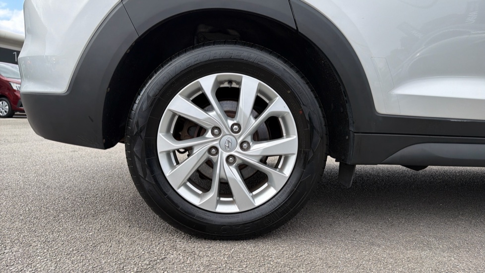 Hyundai TUCSON 1.6 GDi SE Nav 5dr 2WD Petrol Estate - Image 7