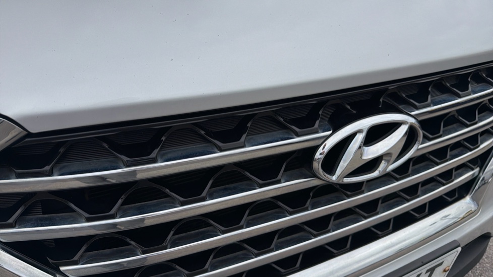 Hyundai TUCSON 1.6 GDi SE Nav 5dr 2WD Petrol Estate - Image 8