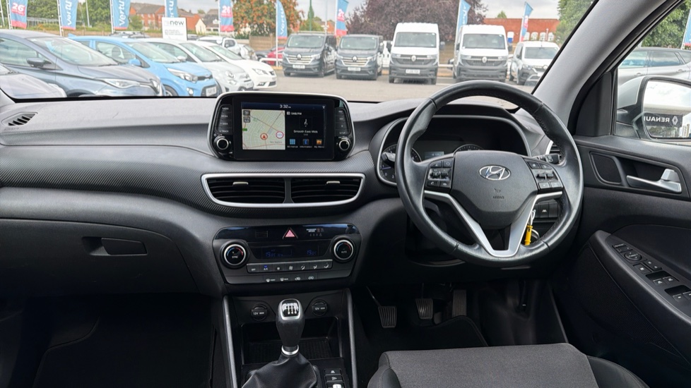 Hyundai TUCSON 1.6 GDi SE Nav 5dr 2WD Petrol Estate - Image 10