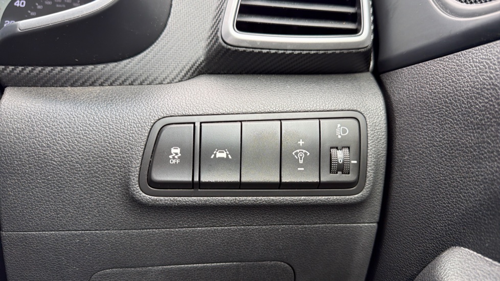 Hyundai TUCSON 1.6 GDi SE Nav 5dr 2WD Petrol Estate - Image 22