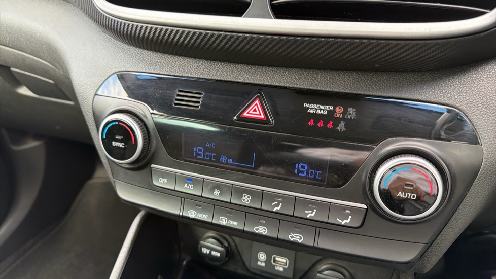 Hyundai TUCSON 1.6 GDi SE Nav 5dr 2WD Petrol Estate - Image 26