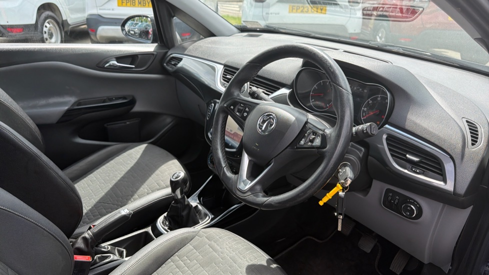 Vauxhall Corsa 1.2 SE 5dr Petrol Hatchback - Image 11