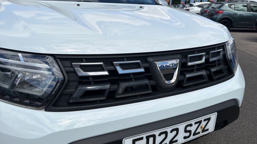 Dacia Duster 1.3 TCe 130 Comfort 5dr Petrol Estate - Image 8