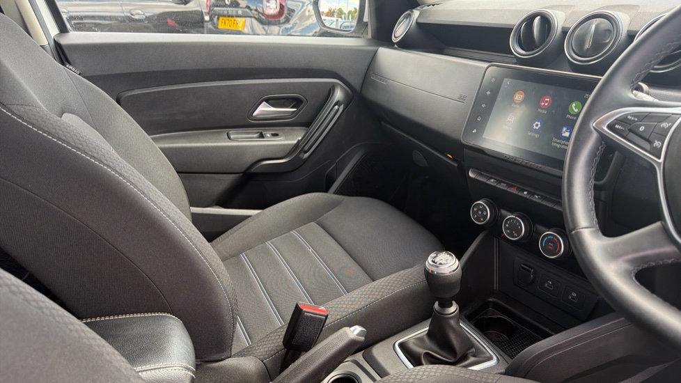 Dacia Duster 1.3 TCe 130 Comfort 5dr Petrol Estate - Image 14